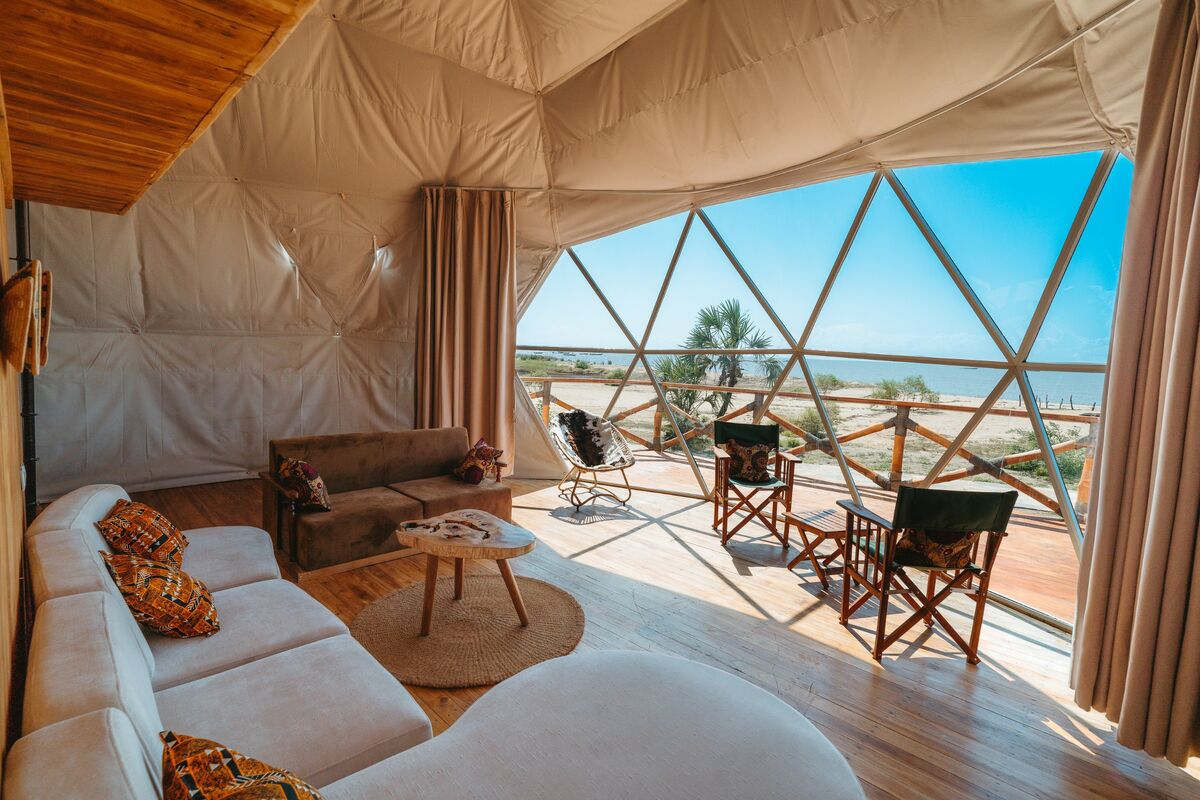Tent by tent — Family Garden, Family Sea, Twin, Standard and the Honey Suite, each with its own photographs at last.