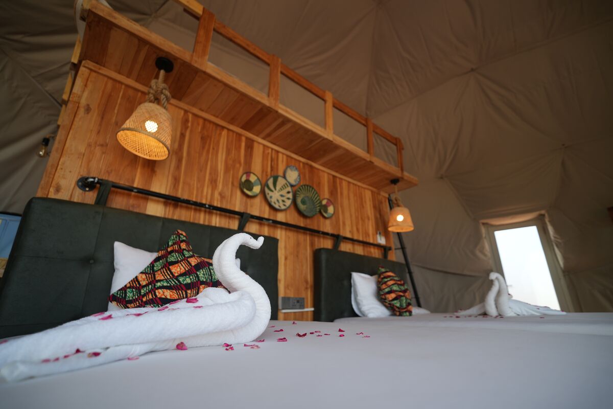Tent by tent — Family Garden, Family Sea, Twin, Standard and the Honey Suite, each with its own photographs at last.